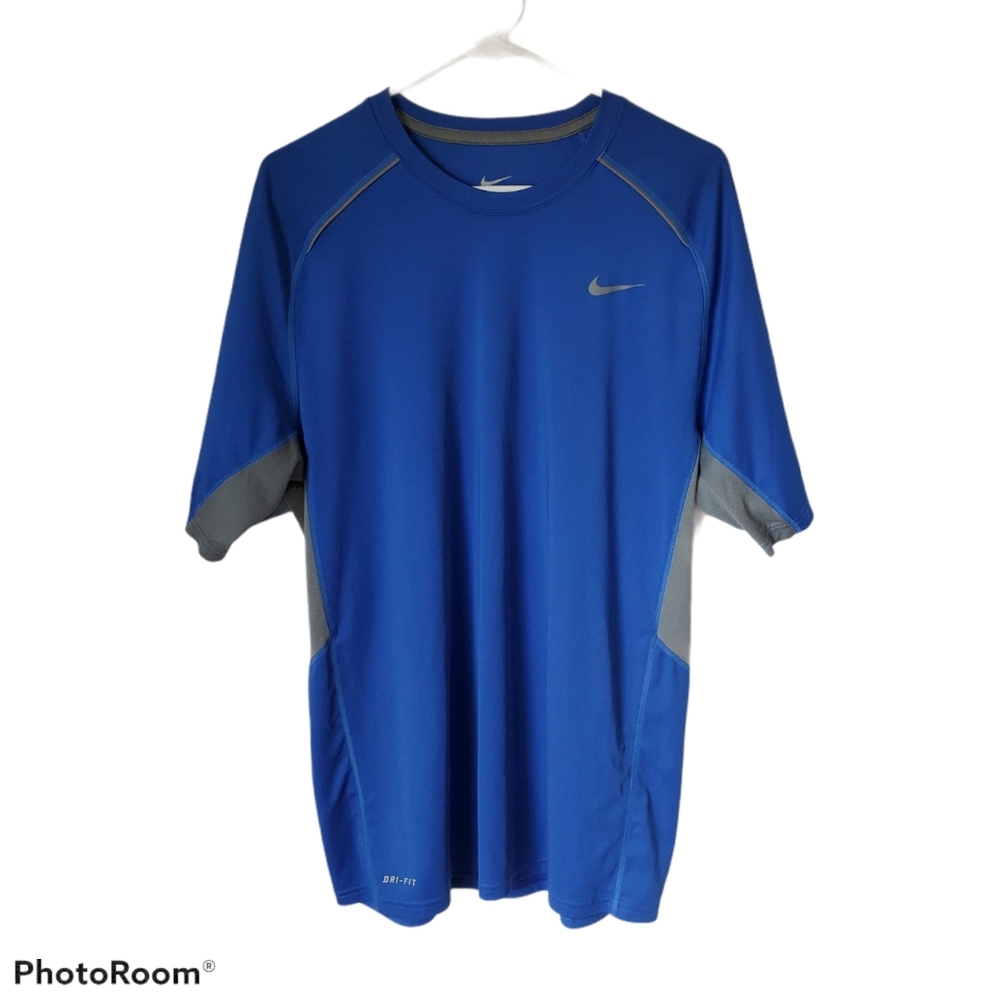 Nike Dri-FIT Men's Short Sleeve Shirt Size L